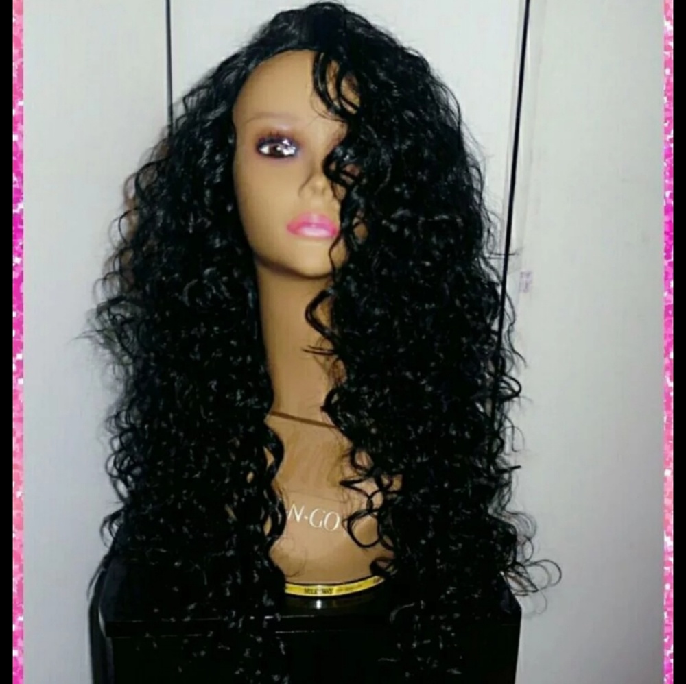Outre synthetic wig